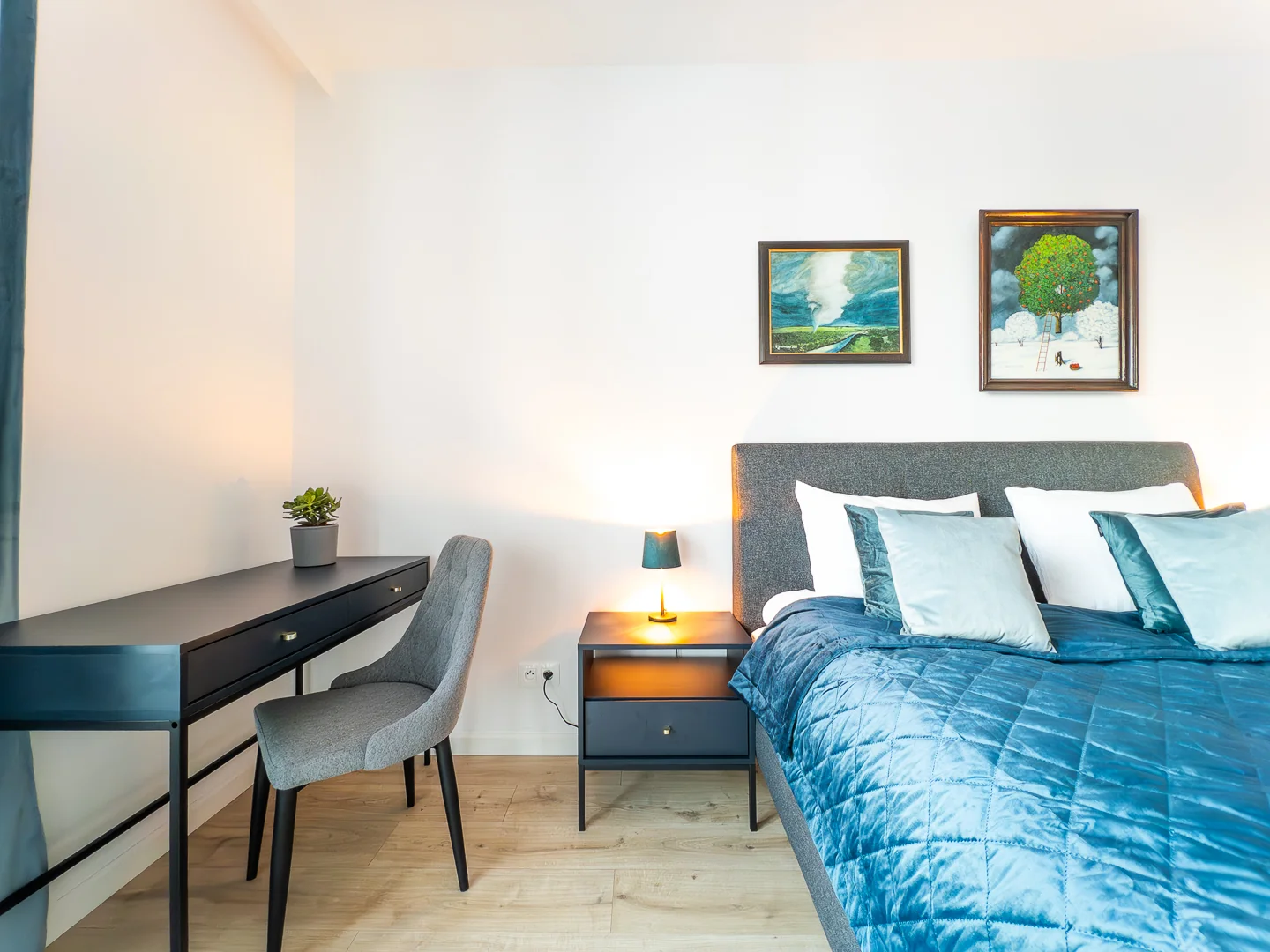 Sypialnia z biurkiem